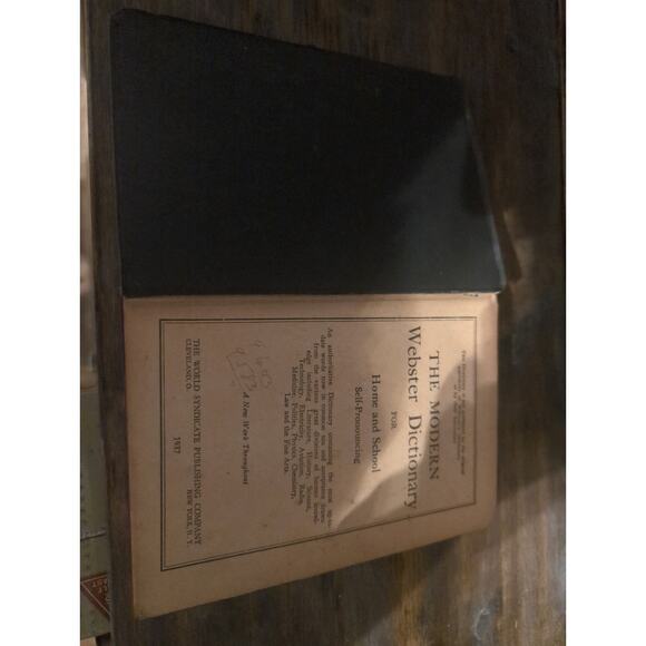 The Modern Webster Dictionary for Home‎ and School, Self-Pronouncing (1937, LB) - Picture 4 of 5